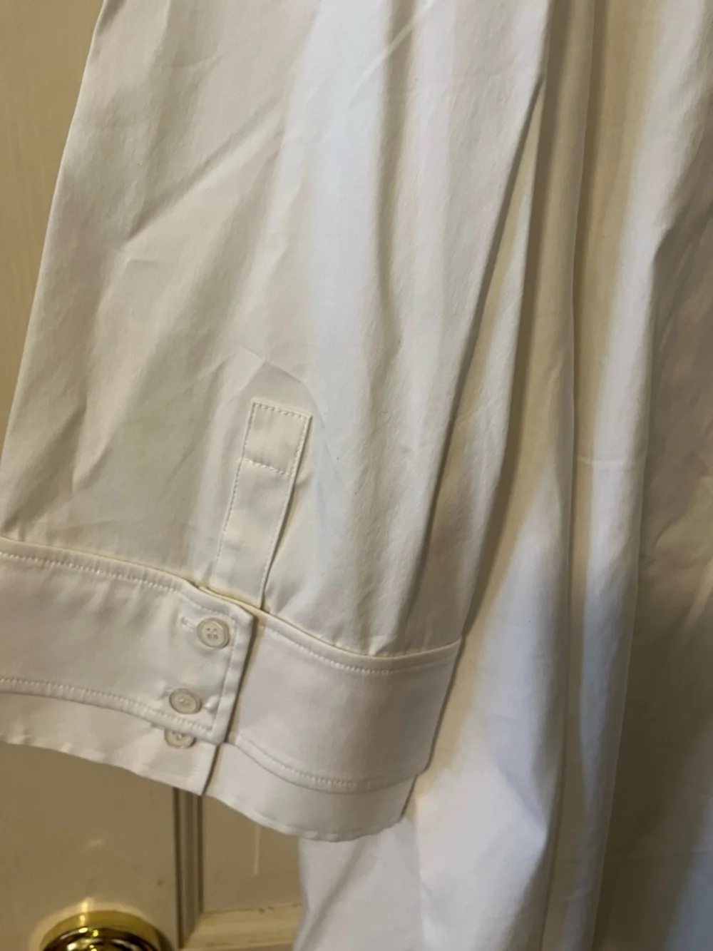NWT Lafayette 148 New York White Button-Down Shirt w/ sleeve detailing, sz. 24 - Picture 6 of 6